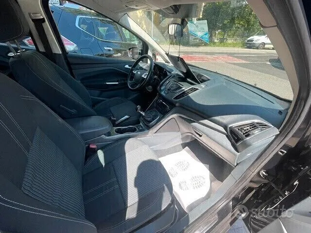 Ford C-Max 2015 photo 4