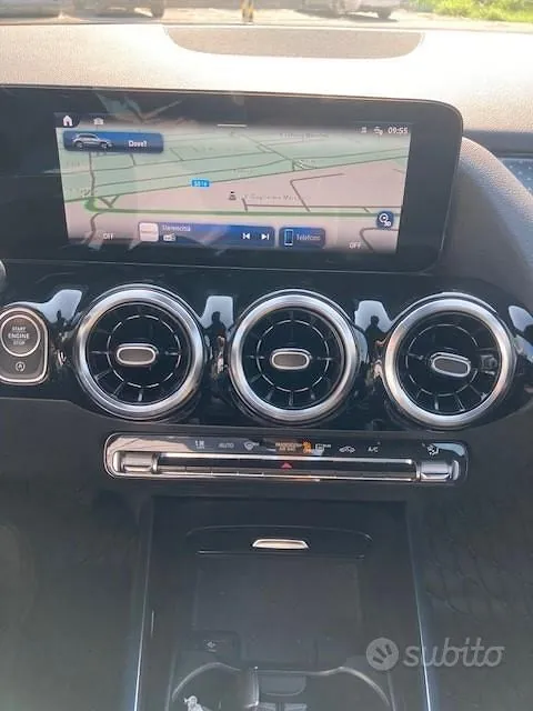 Mercedes-Benz Gla 2023 photo 2