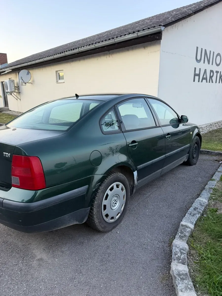 Volkswagen Passat 1999 photo 3