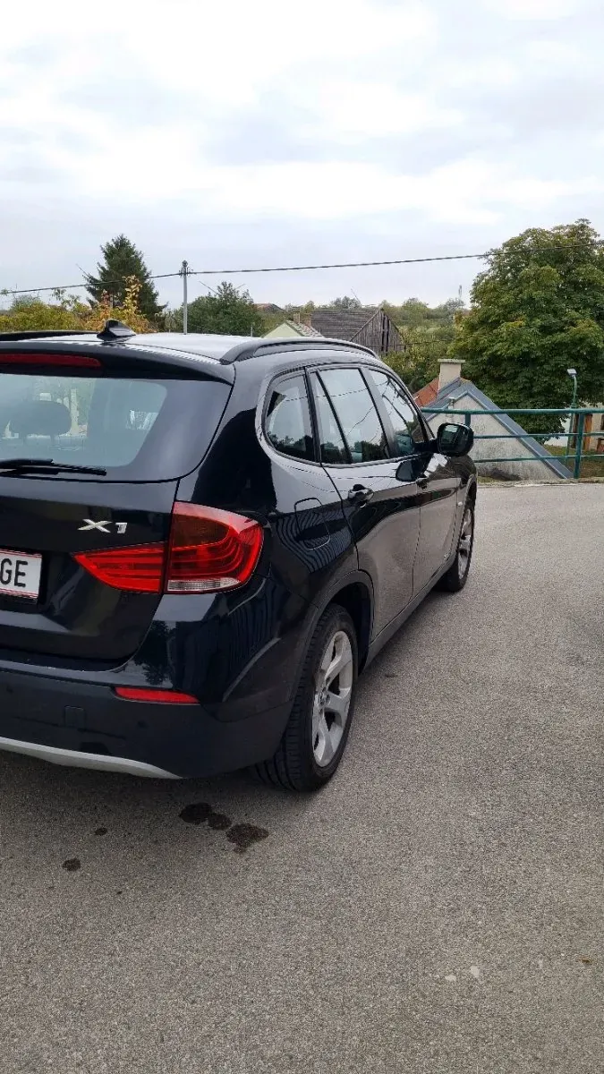 BMW X1 2010 photo 3