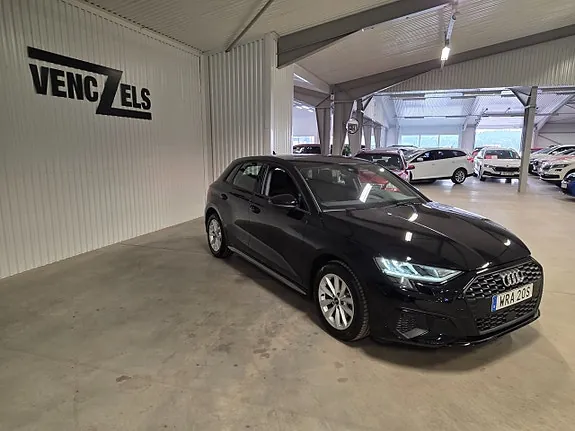Audi A3 2023 photo 2