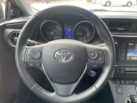 Toyota Auris 2018 photo 4