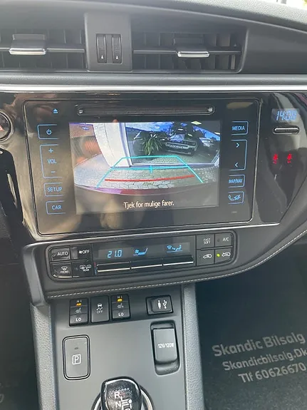 Toyota Auris 2018 photo 5
