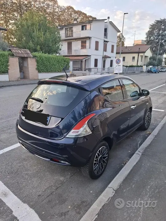 Lancia Ypsilon 2019 photo 2