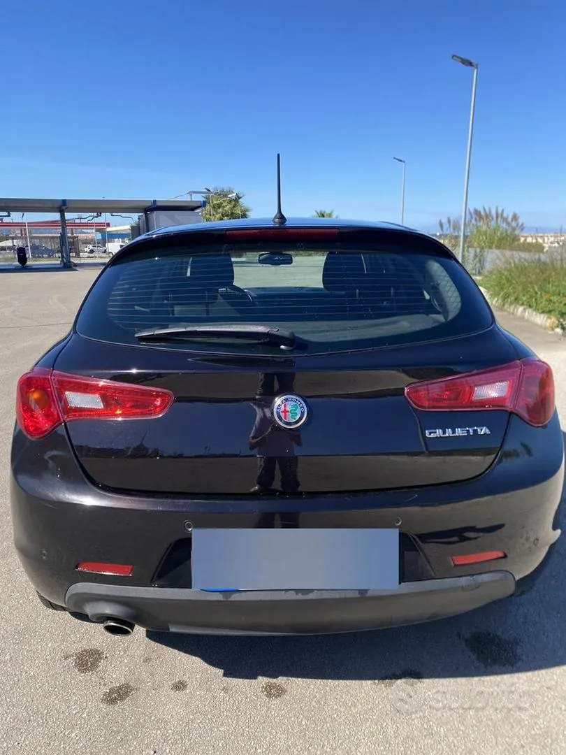 Alfa Romeo Giulietta 2018 photo 3