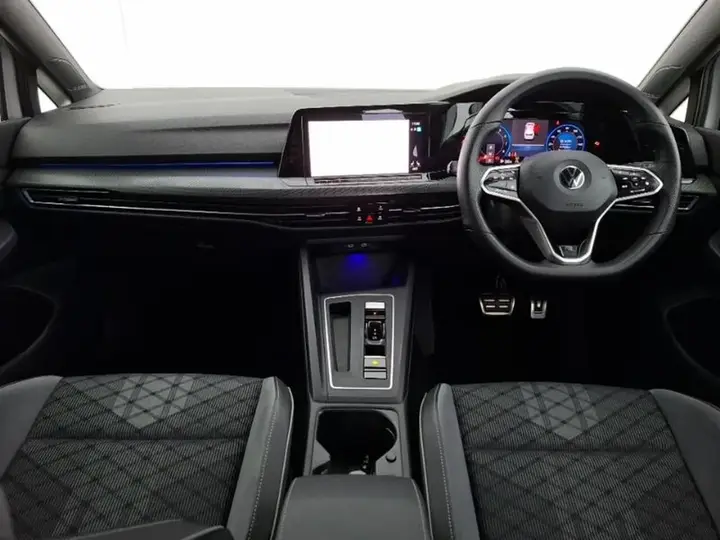 Volkswagen Golf 2022 photo 3