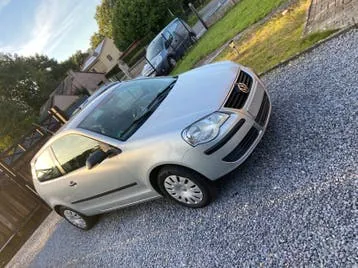 Volkswagen Polo 2007 photo 2