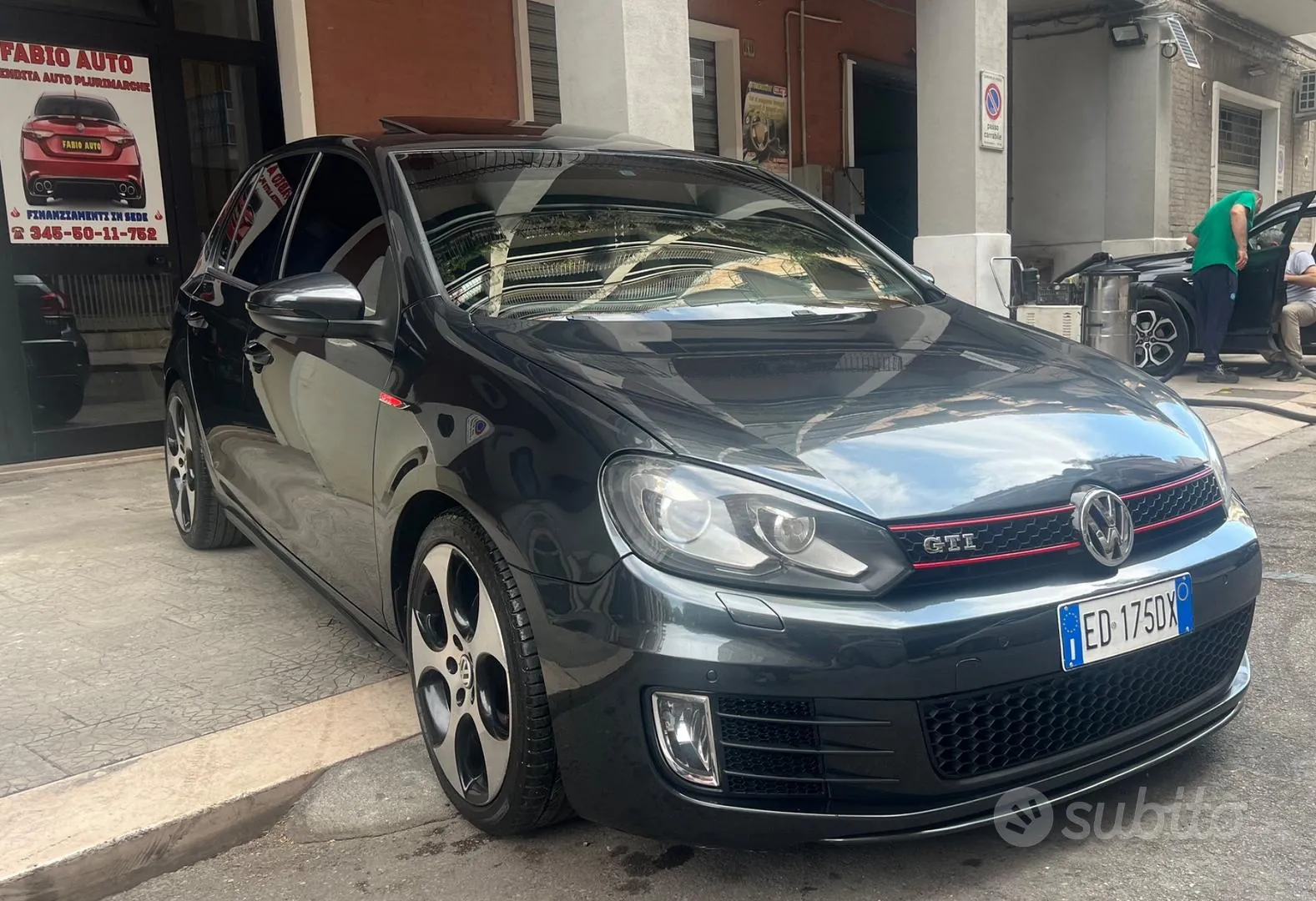 Volkswagen Golf Gti 2010 photo 2
