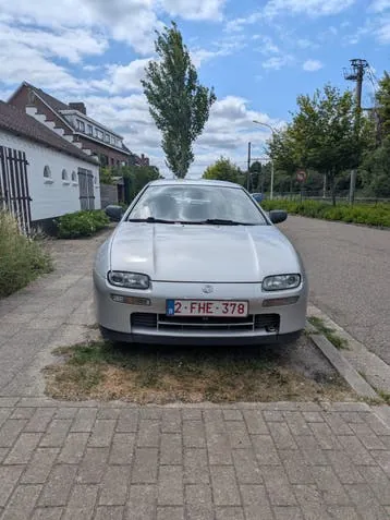 Mazda 323F
