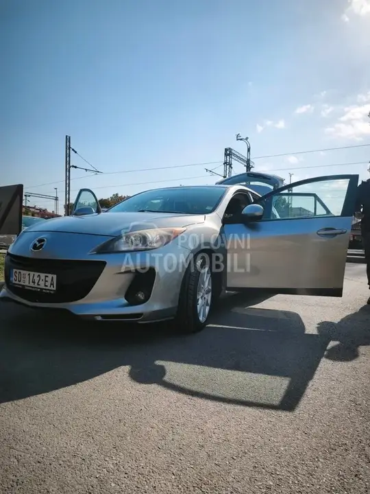 Mazda 3 2012 photo 3