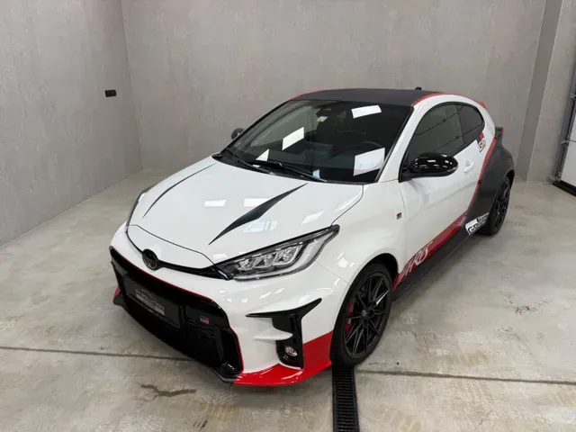 Toyota Yaris 2021 photo 2