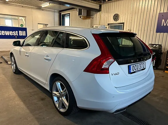 Volvo V60 2017 photo 3