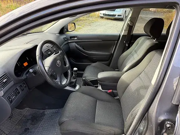 Toyota Avensis 2008 photo 5