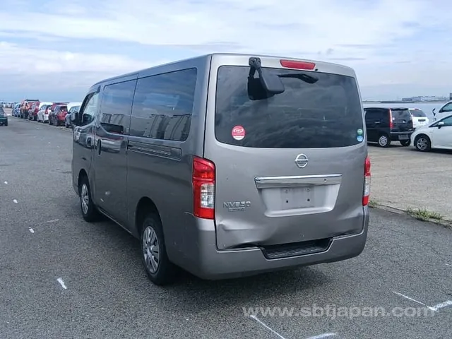 Nissan Caravan Dx 2013 photo 3