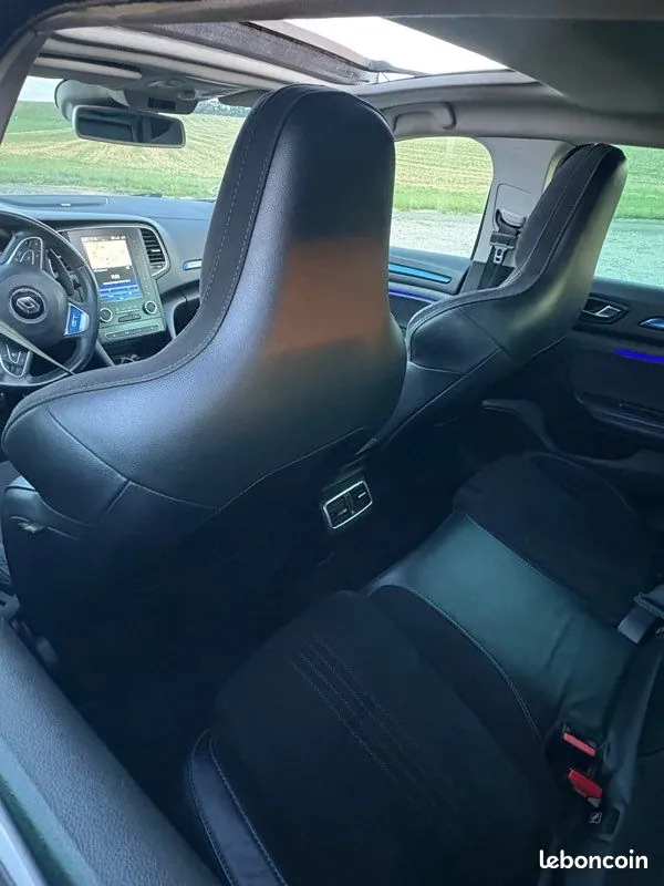 Renault Megane 2018 photo 3