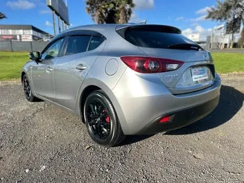 Mazda Axela 2015 photo 4