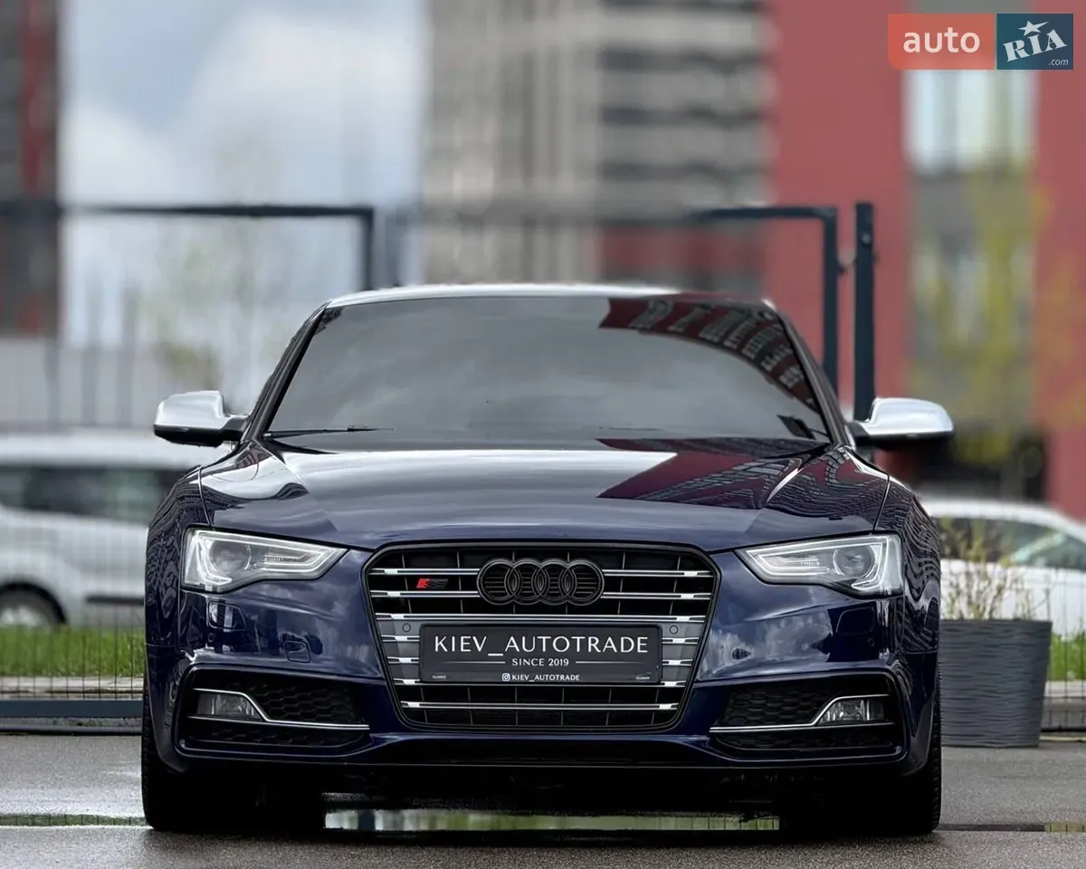 Audi S5 2012 photo 4