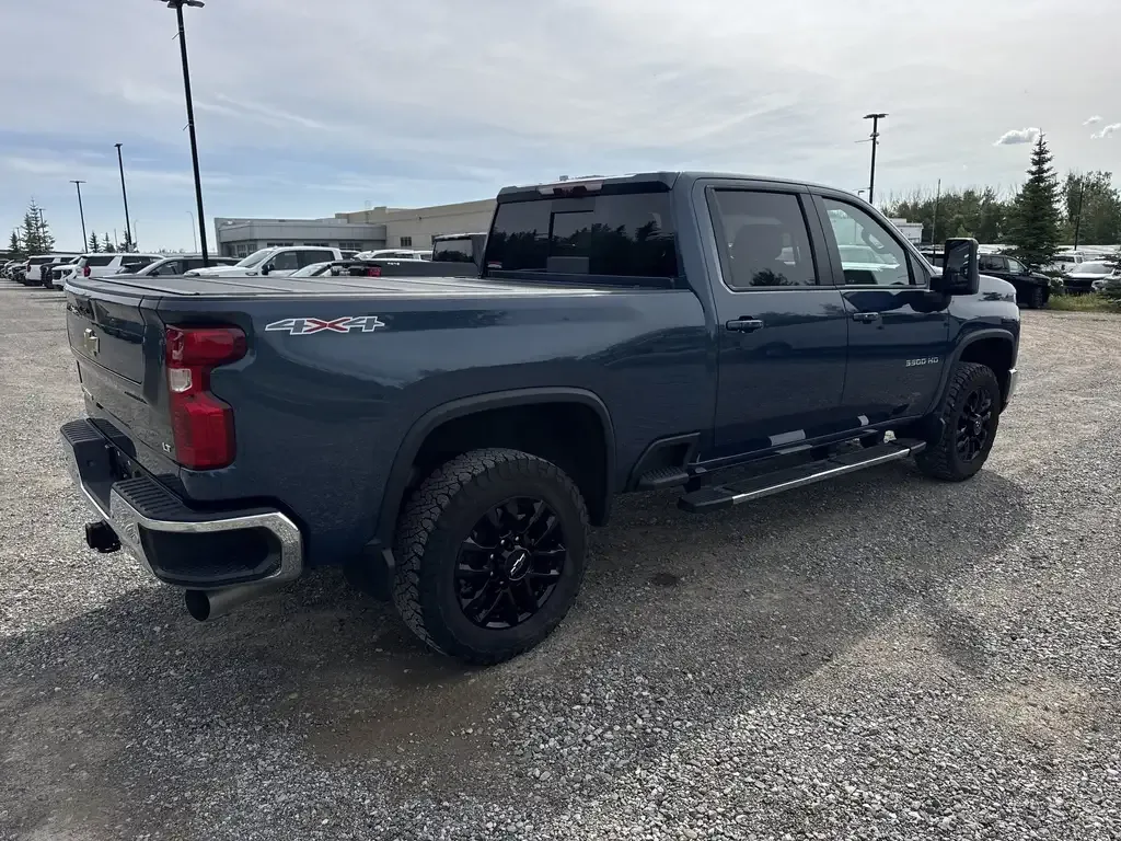 Chevrolet Silverado 3500 2025 photo 5