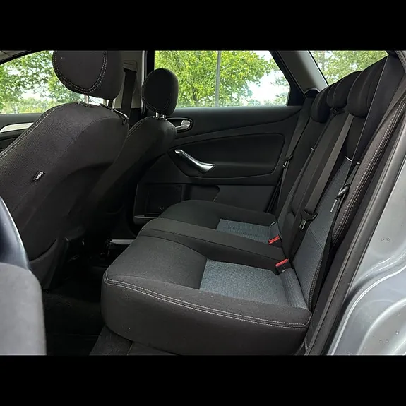 Ford Mondeo 2010 photo 5