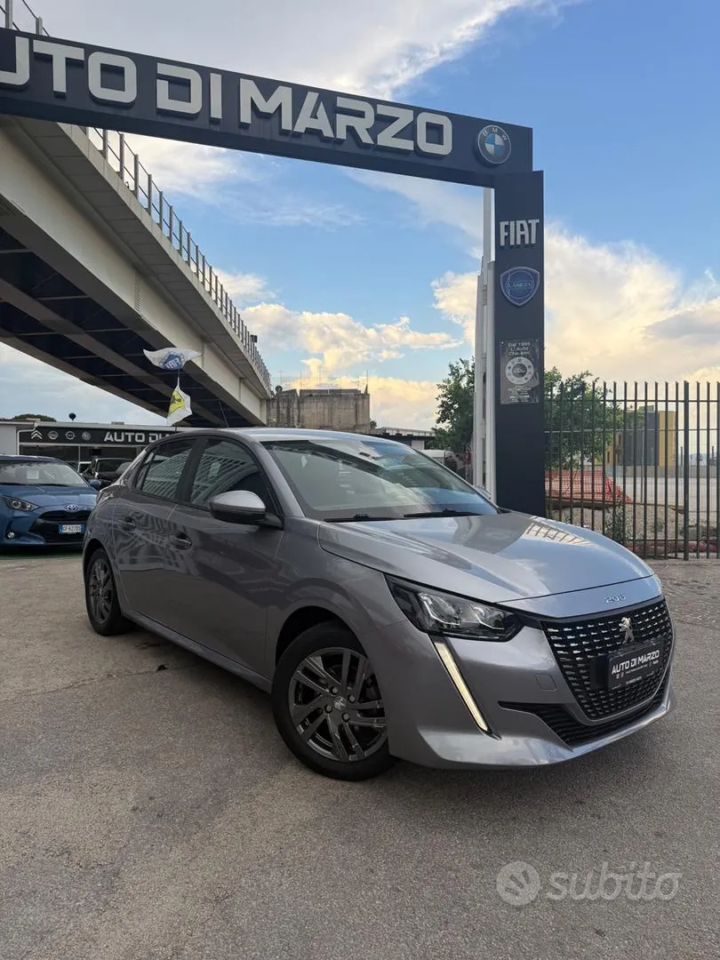 Peugeot 208 2021 photo 2