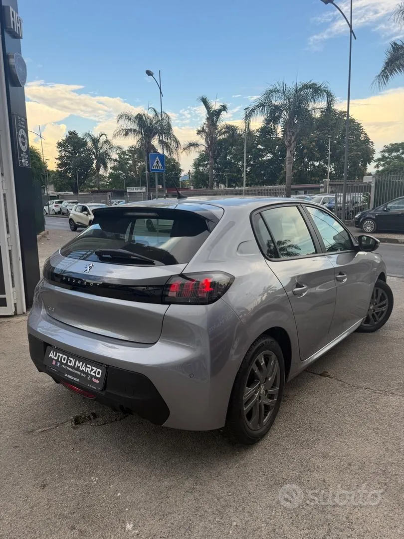 Peugeot 208 2021 photo 4