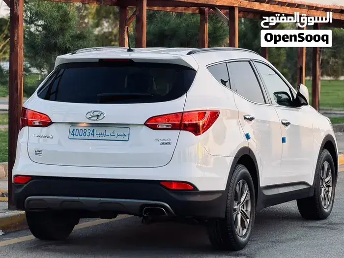 Hyundai Santa Fe 2015 photo 2