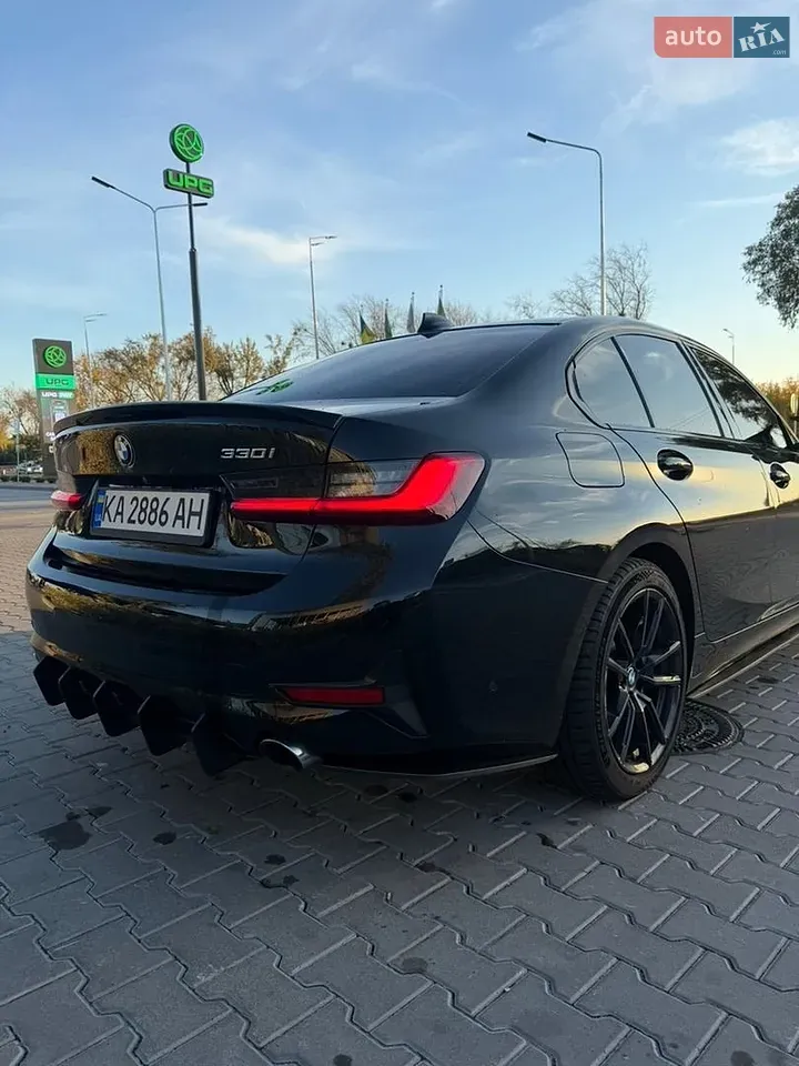 BMW 3 Series 2020 photo 4