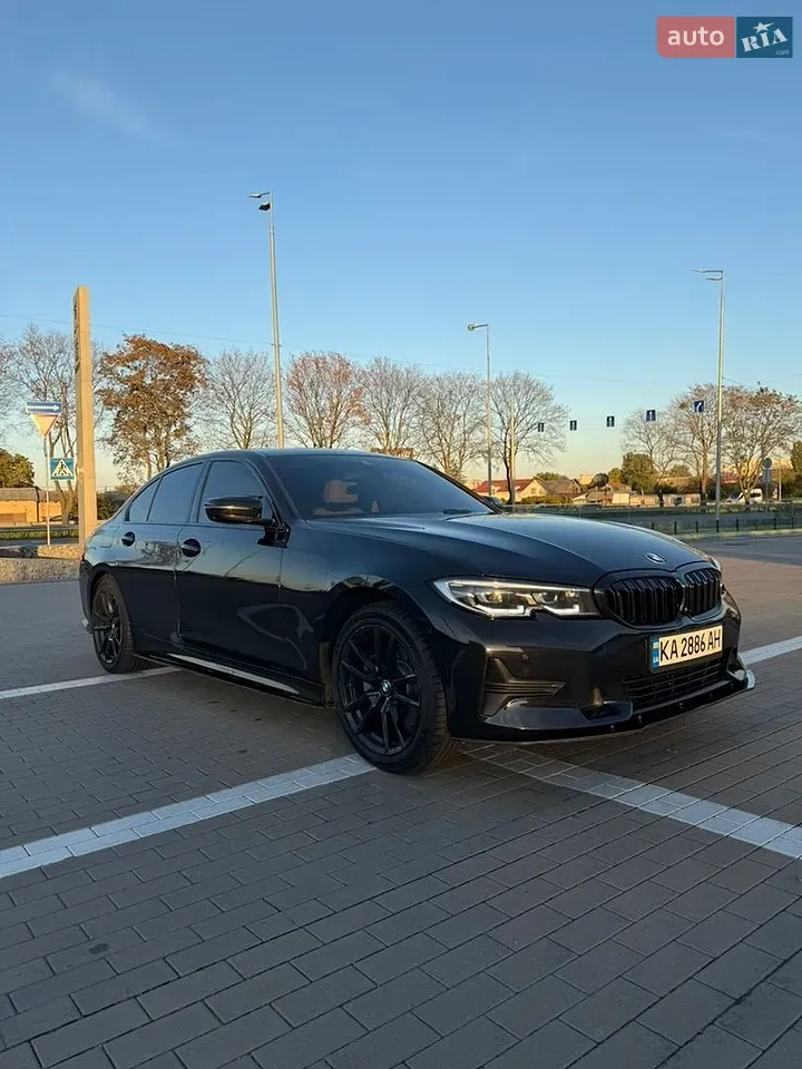 BMW 3 Series 2020 photo 2