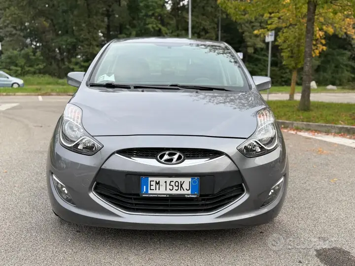 Hyundai Ix20 2012 photo 2