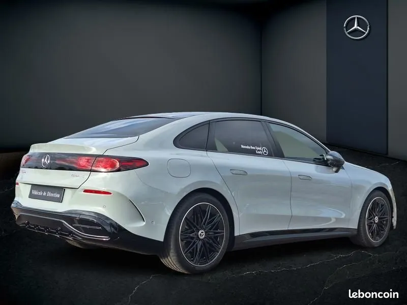 Mercedes-Benz C-Class 2026 photo 5