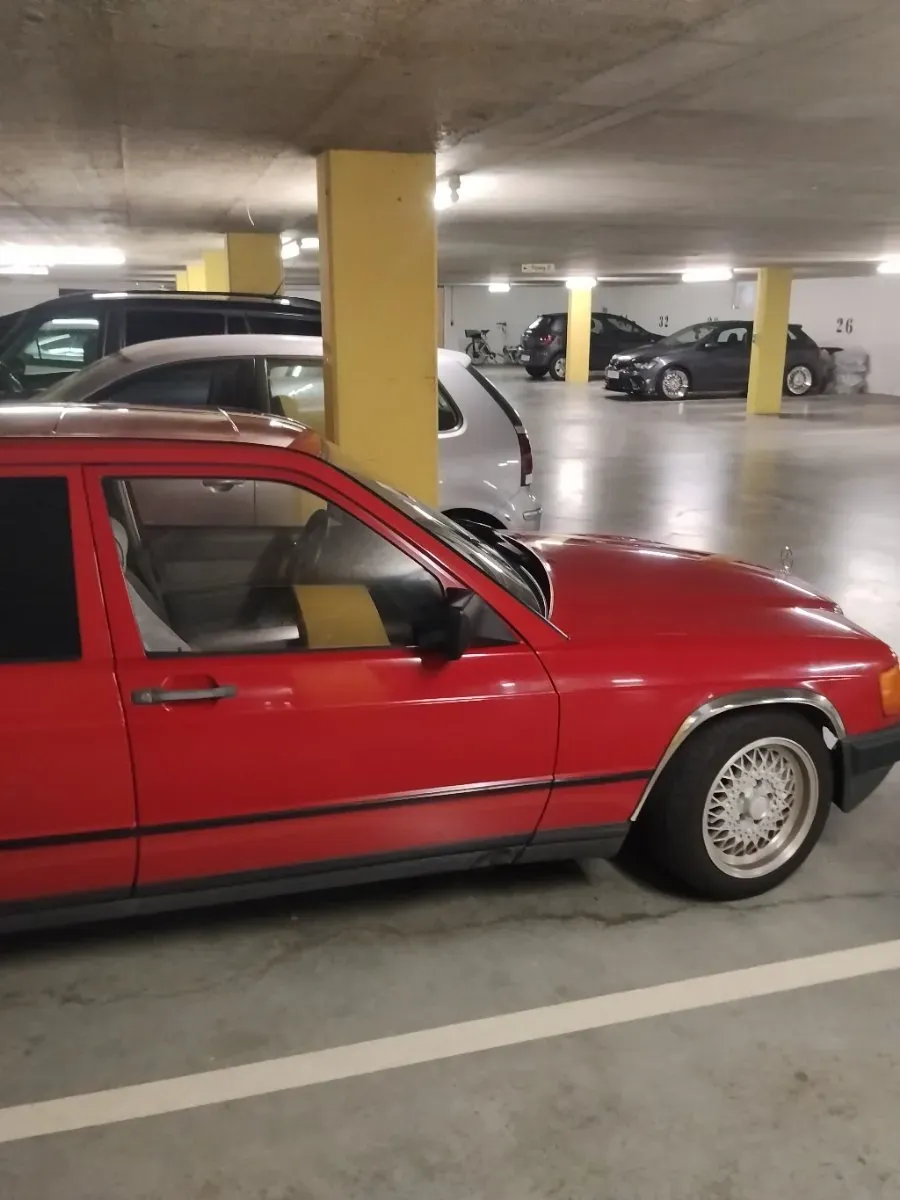 Mercedes-Benz 190 1986 photo 3
