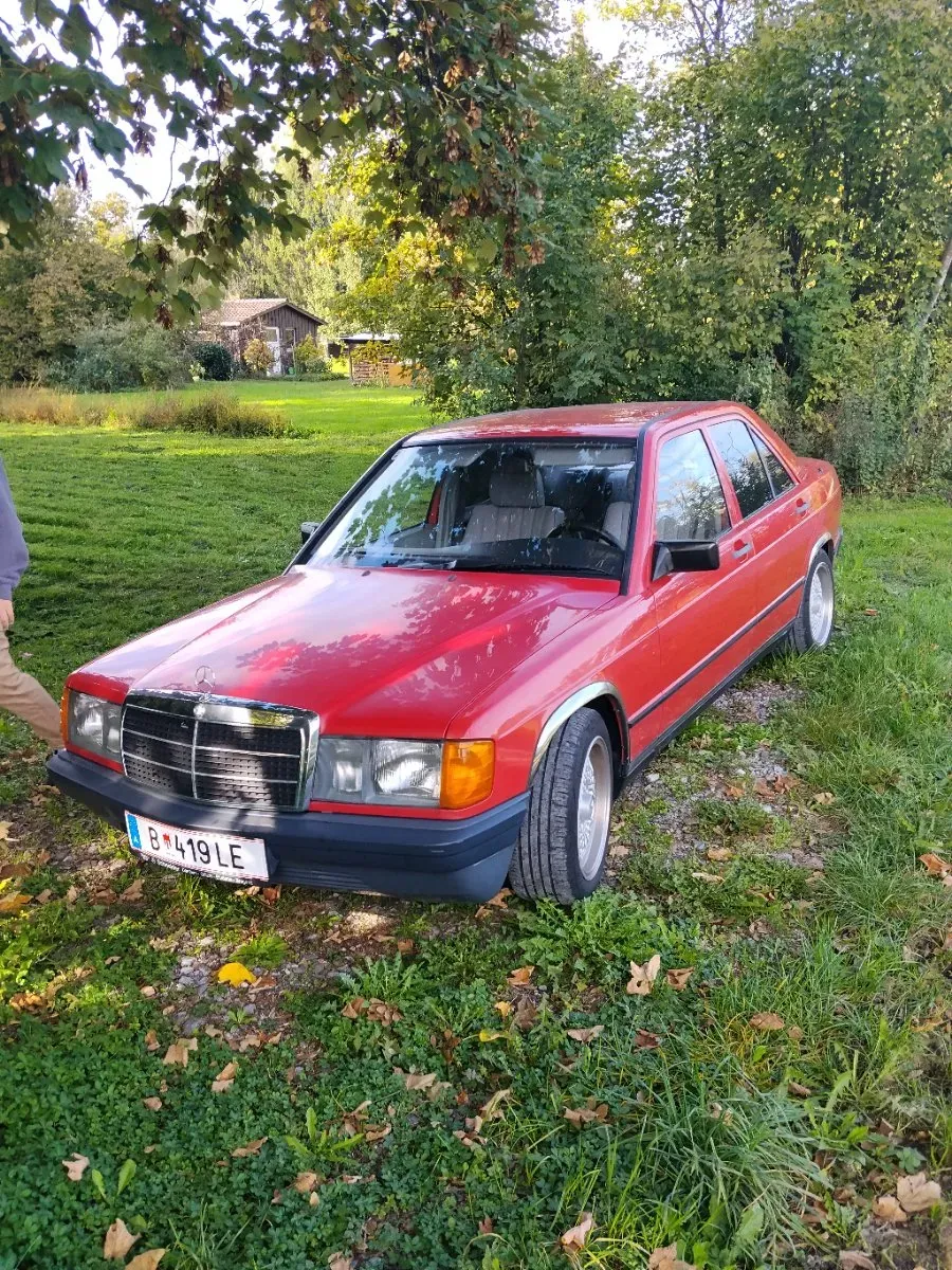 Mercedes-Benz 190