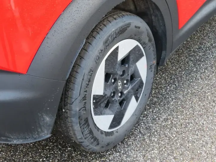 Hyundai Ioniq 3 photo 3
