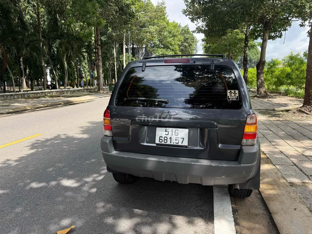Ford Escape 2002 photo 2