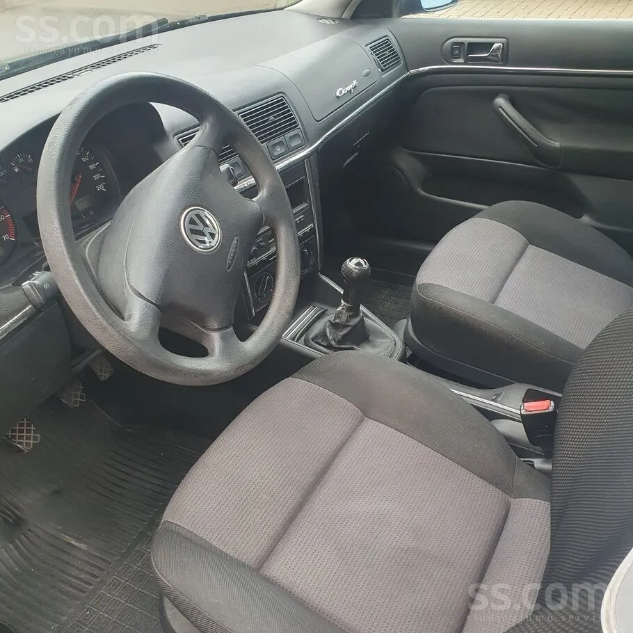 Volkswagen Golf 2002 photo 3