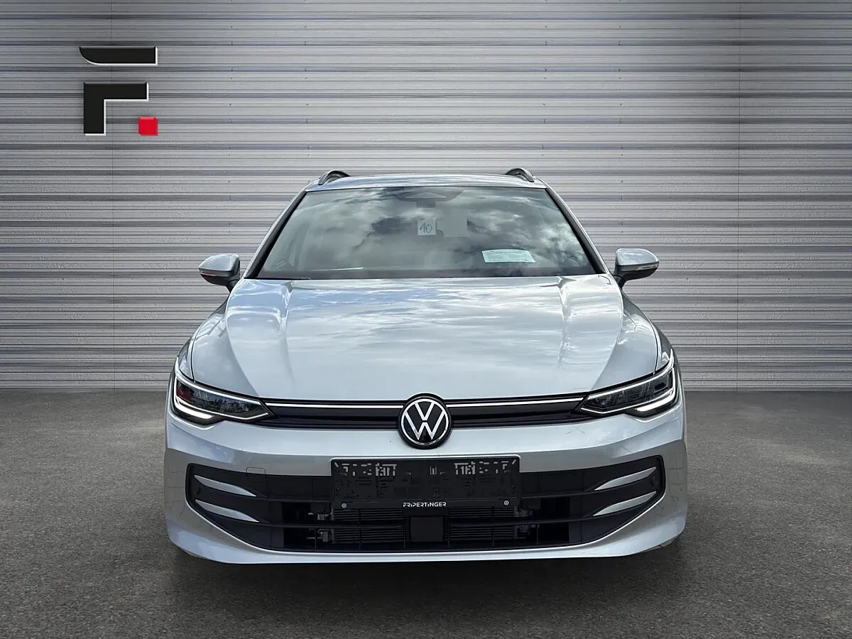 Volkswagen Golf 2026 photo 3
