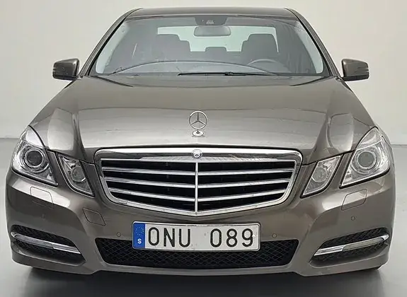 Mercedes-Benz E 220