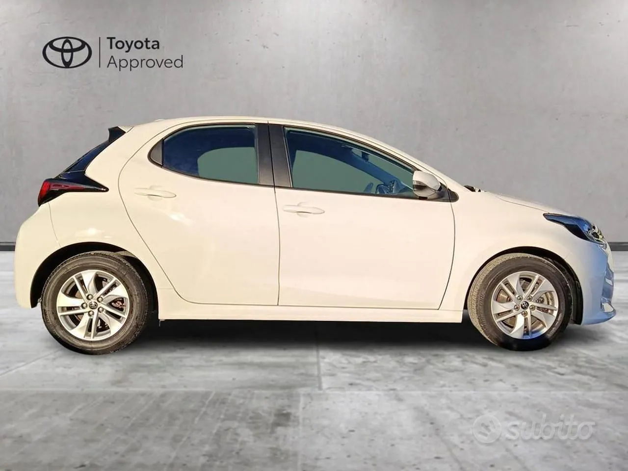 Toyota Yaris 2023 photo 3