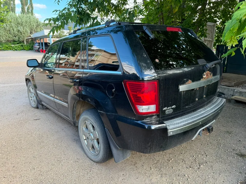 Jeep Grand Cherokee 2007 photo 2