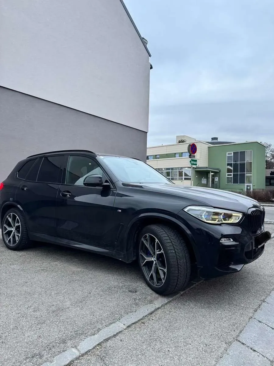 BMW X5 2021 photo 2