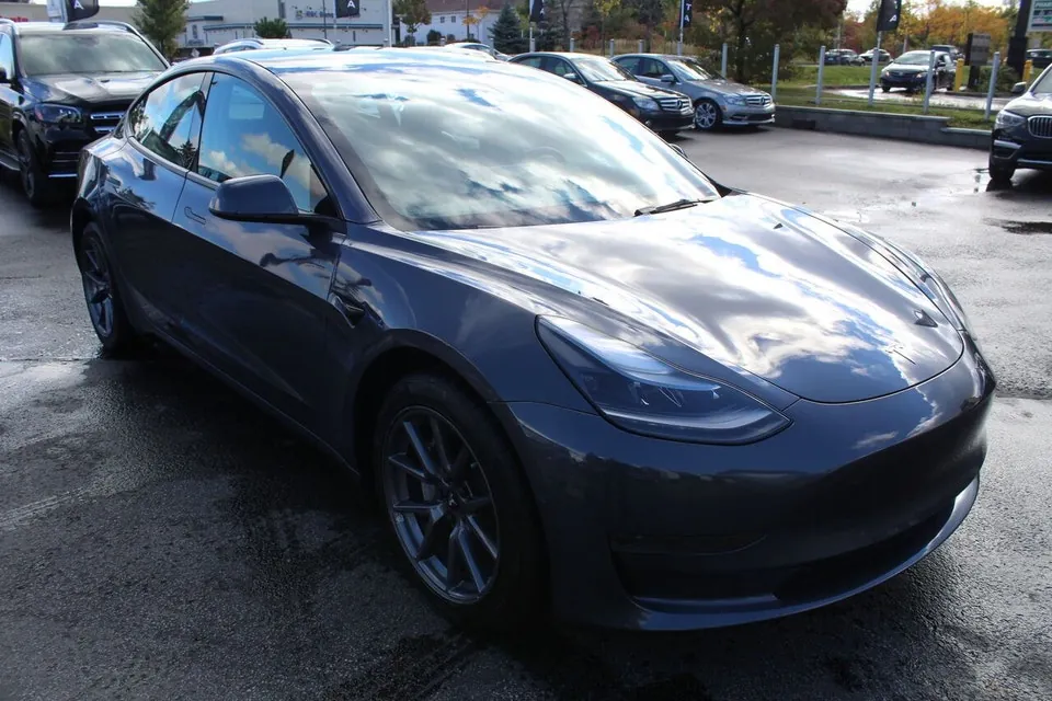 Tesla Model 3 2022 photo 5