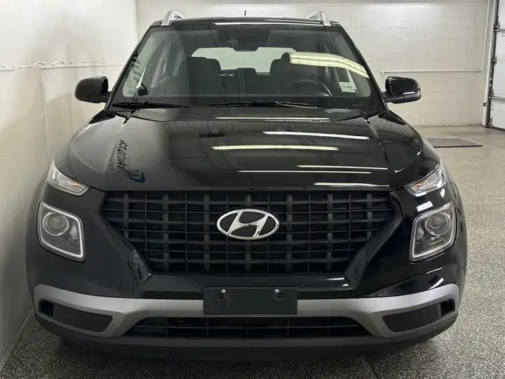 Hyundai Venue 2026 photo 2