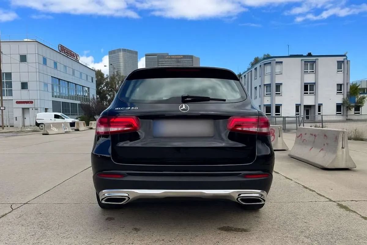 Mercedes-Benz Glc-Class 2018 photo 2