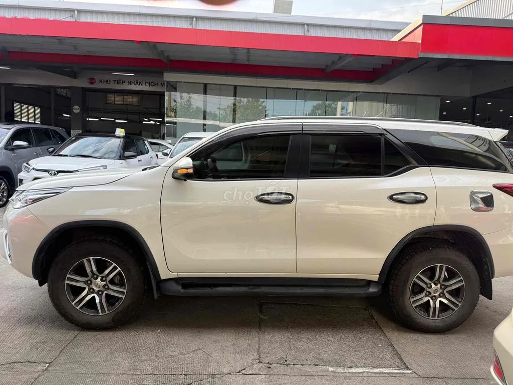 Toyota Fortuner 2017 photo 3