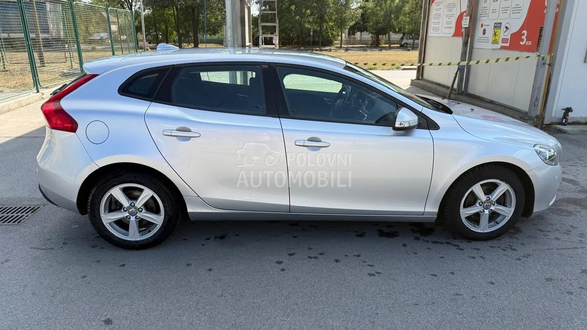 Volvo V40 2013 photo 5