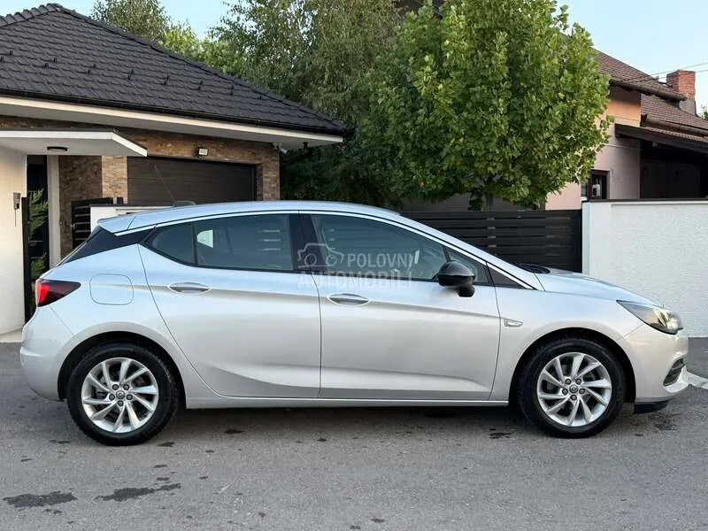 Opel Astra K 2021 photo 4
