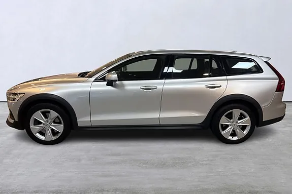 Volvo V60 Cross Country 2019 photo 2