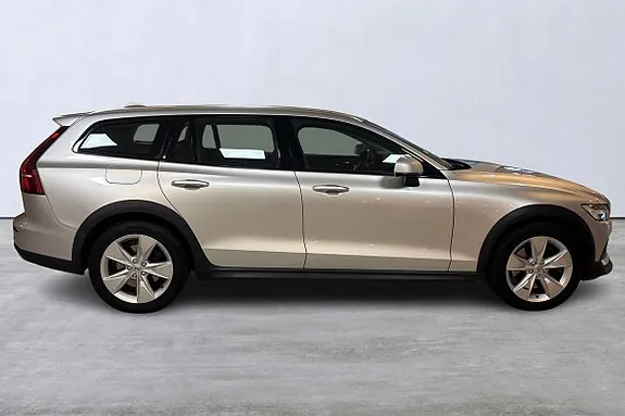 Volvo V60 Cross Country 2019 photo 3