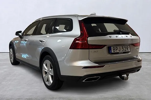 Volvo V60 Cross Country 2019 photo 4