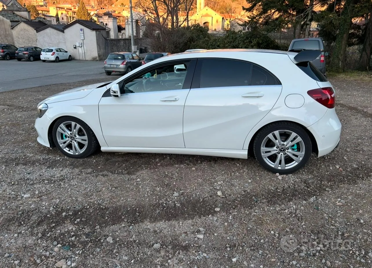 Mercedes-Benz A200D 2017 photo 4